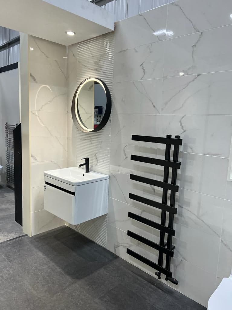 Wall-Mounted Sink & Towel Rail